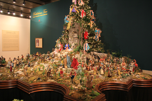 Crèche Museum Art Younger Foundation and Mississippi Collection Tree - of Bethlehem