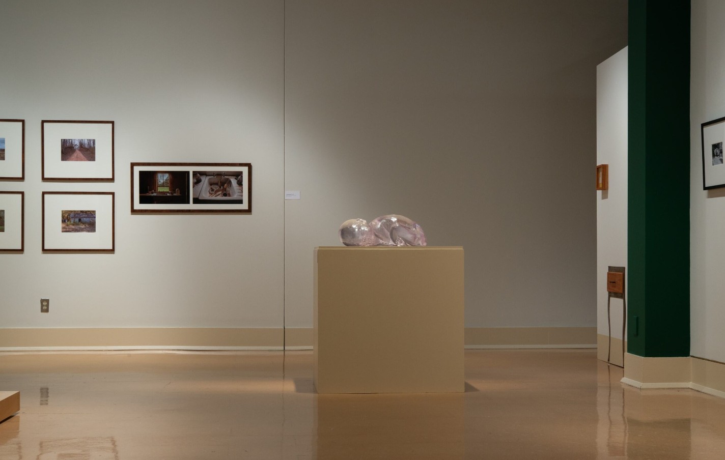 Jason Kimes (born 1978), Veni, 2025; Installation view; Epoxy